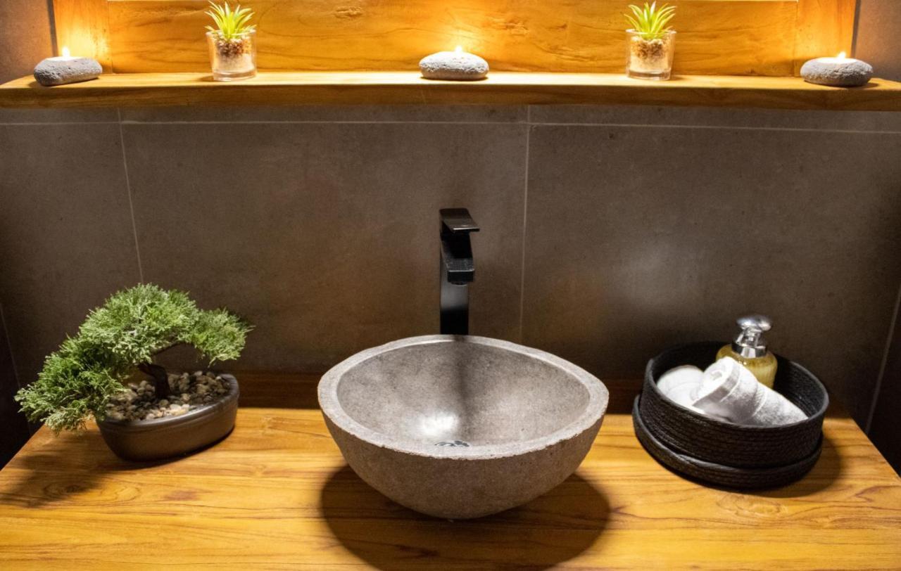 Le Bois Boheme- Suite & Spa Privatif Nîmes Eksteriør billede